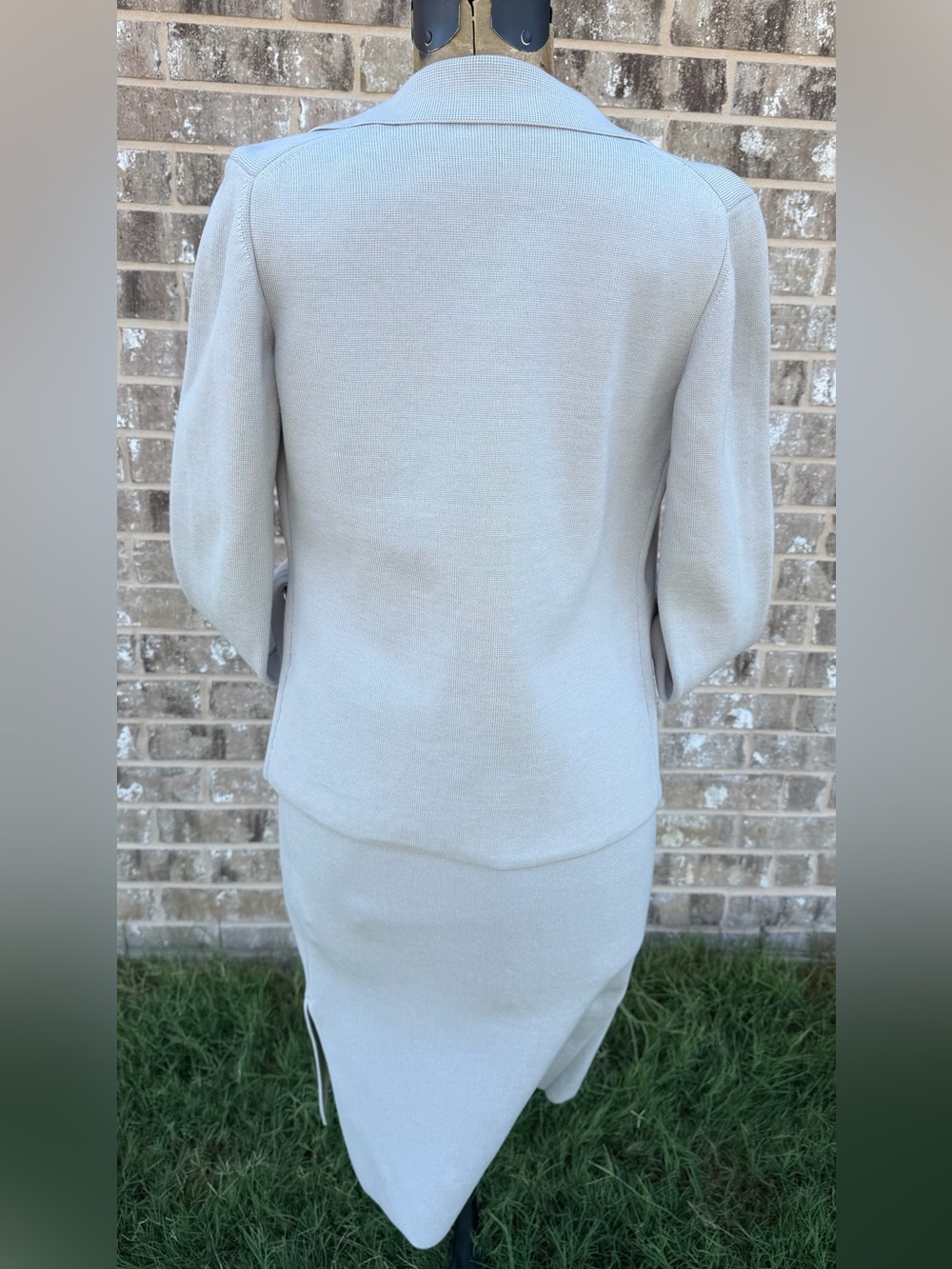 Hugo Boss Light Gray Women's Blazer and Pencil Skirt Set - Picture 4 of 9